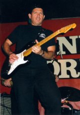Tommy Castro, 11/4/99 (photo Jocelyn Richez)