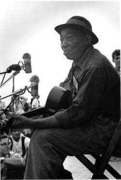 Mississippi John Hurt